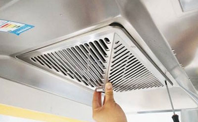 蘭州排油煙管道內積累油煙危害大 蘭州排油(yóu)煙管道內積累油(yóu)煙危害(hài)大